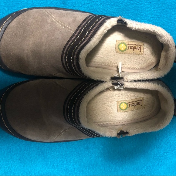 Jambu slip on shoe. Size 6M - Picture 3 of 5